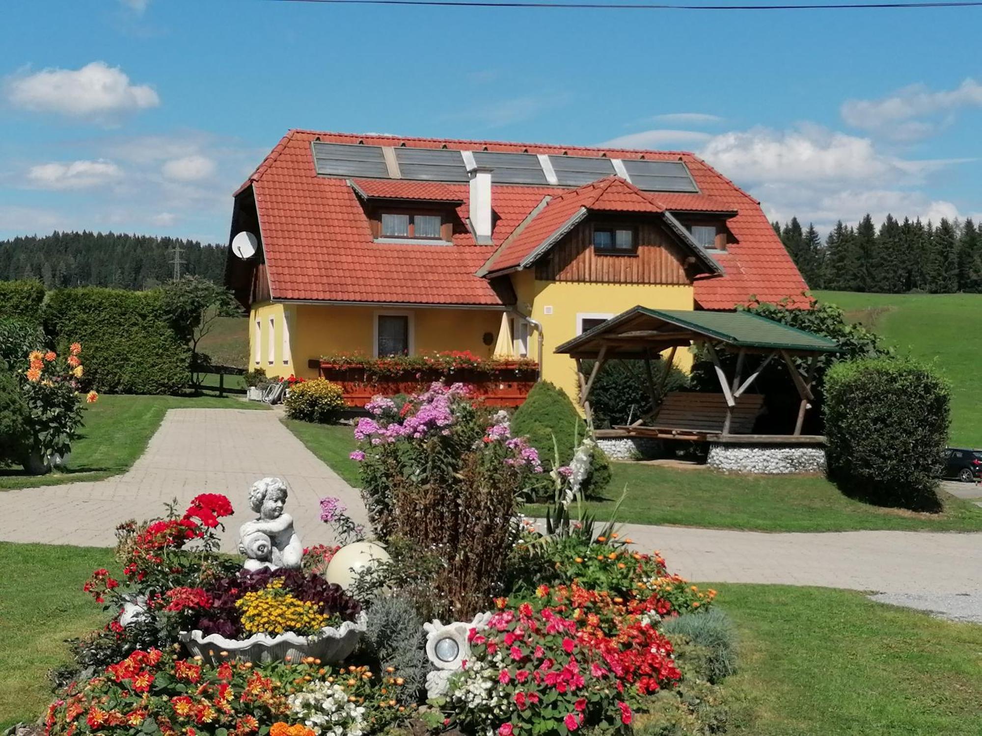 Hotel Gasthof Seeblick Zeutschach Екстериор снимка