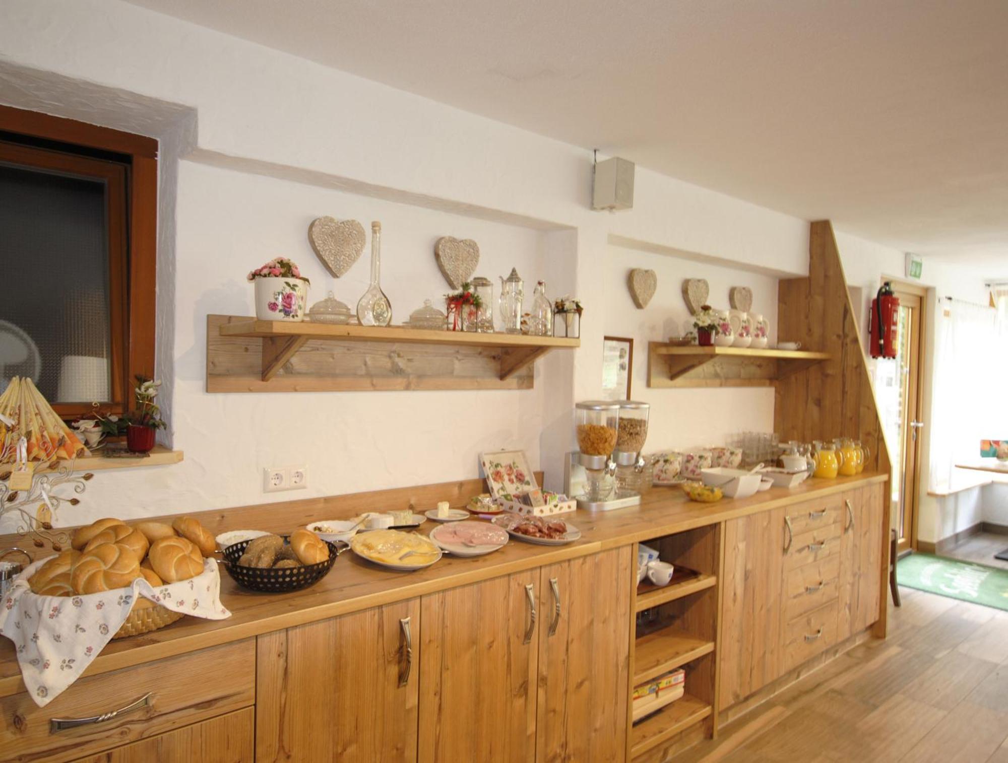 Hotel Gasthof Seeblick Zeutschach Екстериор снимка